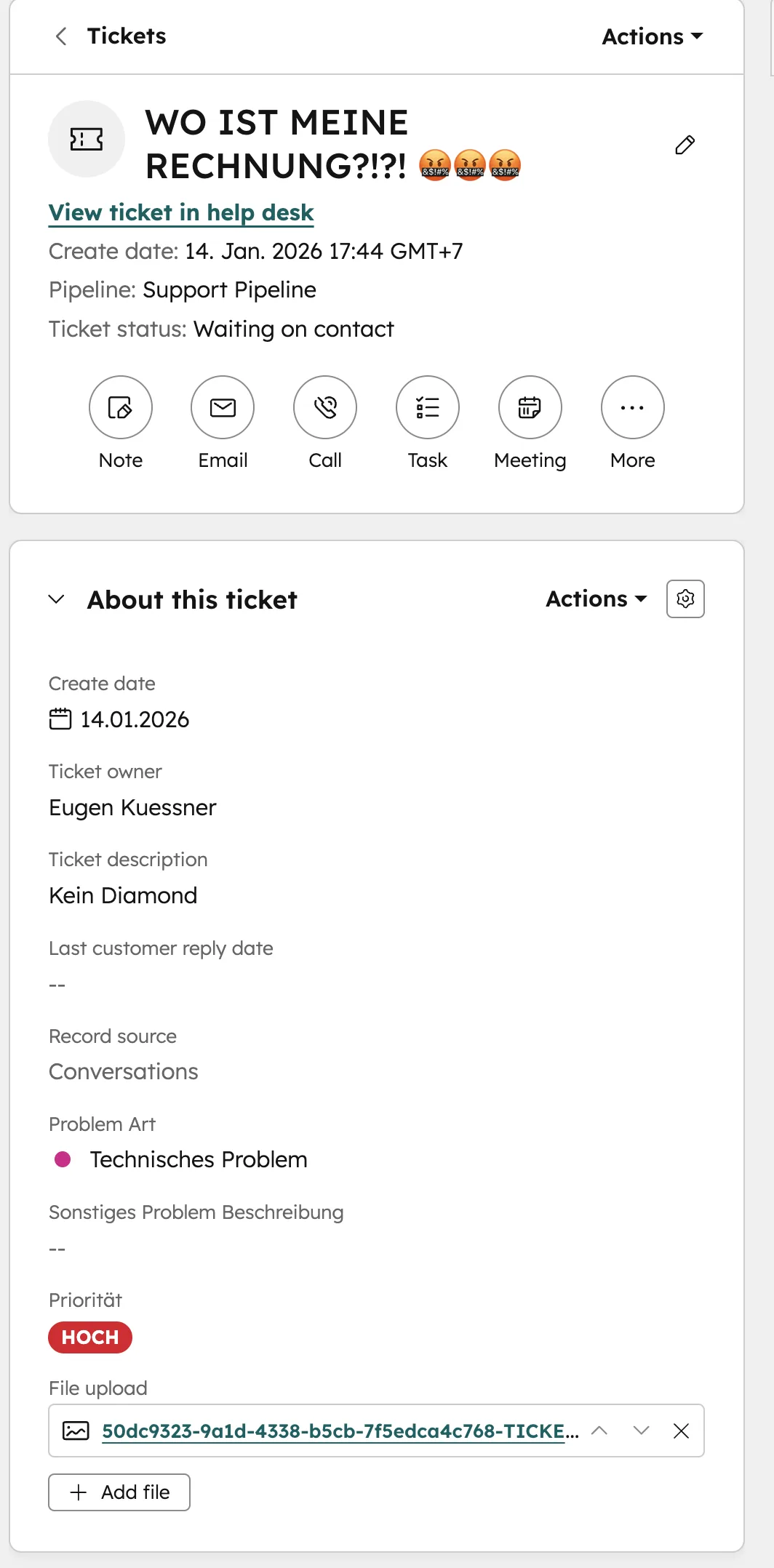 HubSpot Ticket Detail Sidebar Priorität HOCH Problem Art Technisches Problem File Upload